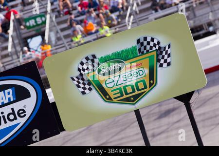 BRISTOL, TN - 19. März 2011: Kyle Busch (18) gewinnt das Scotts EZ Seed 300 Rennen auf dem Bristol Motor Speedway in Bristol, TN.(Bild: © ASP/Cal Sport Media/ZUMAPRESS.com) Stockfoto
