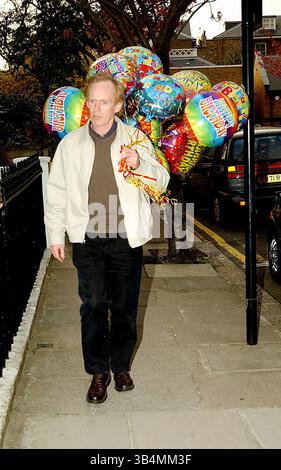 April 2003 - London, Großbritannien - 04.04.2003.DAMIEN HURLEY's 1. GEBURTSTAG - LONDON. PAUL HENNESSY/linkUK/2003.K29902(Bild: © Globe Photos/ZUMAPRESS.com) Stockfoto