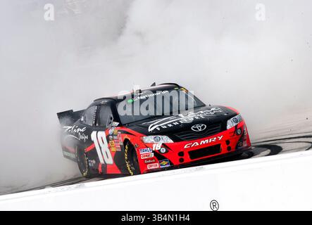 BRISTOL, TN - 19. März 2011: Kyle Busch gewinnt den Scotts EZ Seed 300 auf dem Bristol Motor Speedway (Bild: © ASP/Cal Sport Media/ZUMAPRESS.com) Stockfoto