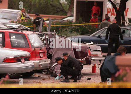 10. Dezember 2009 - Grass Valley, Kalifornien, USA - die Ex-Frau von Gary Triano, der vor 13 Jahren bei einer Autobombenexplosion getötet wurde, wurde in Österreich verhaftet. Triano, ein prominenter Geschäftsmann, starb am 1. November 1996, als sein geliehenes Lincoln Town Auto explodierte, als er den La Paloma Country Club in Tucson, Arizona verließ und ihn sofort tötete. Die Staatsanwaltschaft behauptet, Ronald Young habe die Bombe platziert und Trianos Frau Pamela Phillips dafür bezahlt. Die Behörden behaupten, dass Phillips ihn töten ließ, um seine 2 Millionen Dollar-Lebensversicherung einzutreiben. ABBILDUNG: GARY TRIANO in undatiertem Dateifoto. (Guthaben Stockfoto