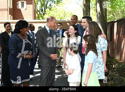 30. April 2025, Philadelphia, Pa, Vereinigte Staaten: Seine königliche Hoheit, der Prinz Edward, Duke of Edinburgh, wird während der Weihung des Benjamin Rush Garden und der Bicentennial Bell an Königin Elizabeth II. Gesehen, die vom National Historical Trust im Benjamin Rush Garden im Independence National Park in Philadelphia, PA, veranstaltet wird. 30. April 2025. (Credit Image: © Photo Image Press via ZUMA Press Wire) NUR REDAKTIONELLE VERWENDUNG! Nicht für kommerzielle ZWECKE! Stockfoto