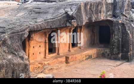 Höhle von Udaygiri in bhubaneswar odisha. Höhle von Udaygiri historischer Ort in Bhuwneswar, orissa in indien. Früher Kattaka Gumpha oder Cuttack Ca Stockfoto