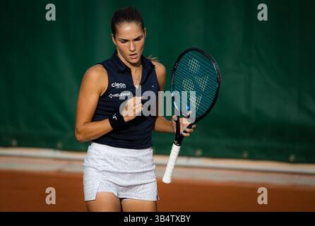 22. Mai 2022, PARIS, FRANKREICH: Mirjam Bjorklund aus Schweden im Einsatz während der ersten Runde des Roland Garros Grand Slam Tennisturniers 2022 gegen Donna Vekic aus Kroatien (Foto: © Rob Prange/AFP7 via ZUMA Press Wire) Stockfoto