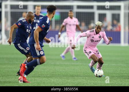 30. April 2022; Foxborough, MA, USA; Inter Miami Mittelfeldspieler Emerson Rodr’guez (25) in einem MLS-Spiel zwischen Inter Miami FC und New England Revolution im Gillette Stadium. Anthony Nesmith/CSM(Kreditbild: Stockfoto
