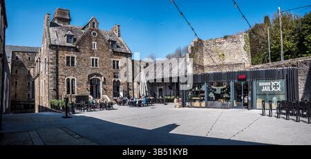 Das Bild zeigt den Innenhof in der einst berüchtigten georgianischen und viktorianischen Ära des Bodmin-Gefängnisses aus dem 17. Und 18. Jahrhundert in Cornwall. Stockfoto
