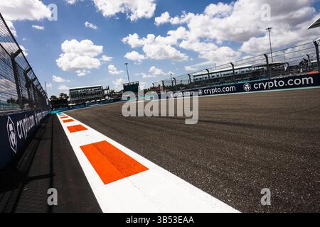 Miami Gardens, Etats Unis. Mai 2025. Während des Formel 1 Crypto.com Miami Grand Prix 2025, 6. Runde der FIA Formel-1-Weltmeisterschaft 2025 vom 2. Bis 4. Mai 2025 auf dem Miami International Autodrome in Miami Gardens, Florida, Vereinigte Staaten von Amerika - Foto Charly Lopez/DPPI Credit: DPPI Media/Alamy Live News Stockfoto