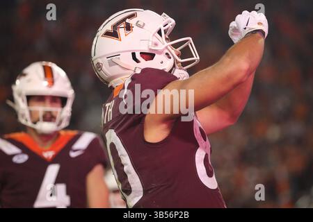 10. September 2022: Virginia Tech Hokies Wide Receiver Kaleb Smith (80) feiert einen Touchdown während des NCAA-Fußballspiels zwischen den Boston College Eagles und den Virginia Tech Hokies im Lane Stadium in Blacksburg, Virginia. Greg Atkins/CSM (Bild: © Greg Atkins/CSM via ZUMA Press Wire) Stockfoto