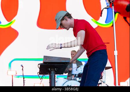 19. Juni 2022, Manchester, Tennessee, Vereinigte Staaten: Chase Lawrence und Ryan Winnen von Coin treten am 4. Tag des Bonnaroo Music & Arts Festivals 2022 am 19. Juni 2022 in Manchester, Tennessee auf. (Kreditbild: © imageSPACE via ZUMA Press Wire) Stockfoto