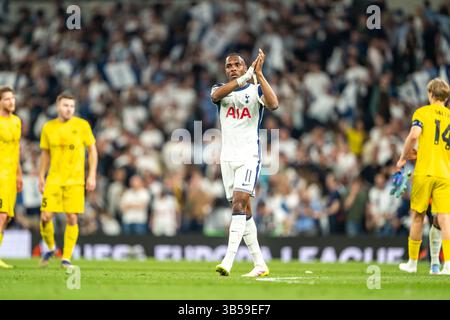 London, Großbritannien. Mai 2025. Mathys Tel (11) von Tottenham Hotspur, das während des Spiels der UEFA Europa League zwischen Tottenham Hotspur und Bodoe/Glimt im Tottenham Hotspur Stadium in London zu sehen war. Quelle: Gonzales Photo/Alamy Live News Stockfoto