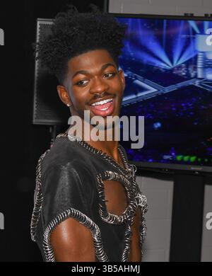 28. August 2022, Newark, NJ, USA: Lil NAS X posiert am 28. August 2022 im Presseraum der MTV VMAs 2022 im Prudential Center in Newark, New Jersey. (Bild: © Jeremy Smith/imageSPACE via ZUMA Press Wire) Stockfoto
