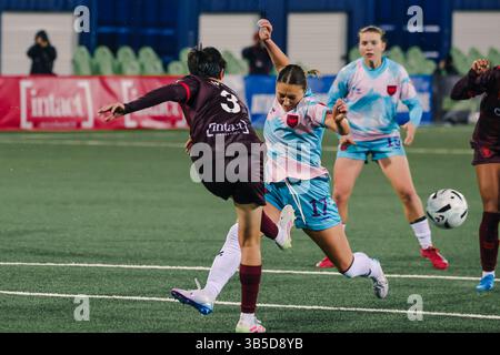 Toronto, Kanada. Mai 2025. Toronto, Kanada, 1. Mai 2025: Danielle Steer (17 Calgary Wild FC) im Spiel zwischen dem AFC Toronto und dem Calgary Wild FC im York Lions Stadium in Toronto, Kanada (KEINE KOMMERZIELLE NUTZUNG; NUR REDAKTIONELLE VERWENDUNG). (Curtis Wong/SPP) Credit: SPP Sport Press Photo. /Alamy Live News Stockfoto