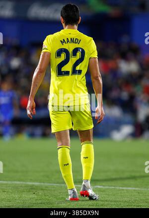 April 2022, Madrid, Barcelona, Spanien: Aissa Mandi von Villarreal CF während des Liga-Spiels zwischen Getafe CF und Villarreal CF im Coliseo Alfonso Perein Madrid, Spanien (Bild: © Apo Caballero/DAX via ZUMA Press Wire) Stockfoto