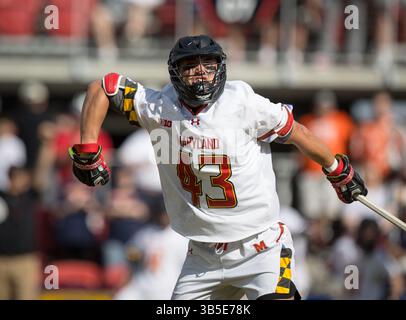 19. März 2022: Maryland Terrapins Verteidiger Brett Makar (43) feiert das Tor, das während des NCAA Men's Lacrosse Regular Season Spiels zwischen den Virginia Cavaliers und den Maryland Terrapins im Audi Field in Washington, D.C. erzielt wurde Fotograf: Cory Royster (Credit Image: © Cory Royster/CSM via ZUMA Press Wire) Stockfoto