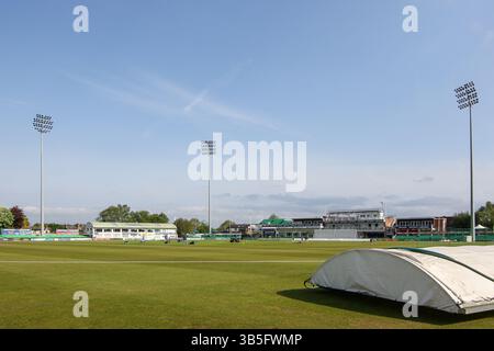 Leicester, Großbritannien. Mai 2025. Eine allgemeine Ansicht des Bodens während des Spiels der County Championship Division 2 zwischen Leicestershire CCC und Northamptonshire CCC auf dem Uptonsteel County Ground, Leicester, UK am 2. Mai 2025. Foto: Stuart Leggett/UK Sports Pics Ltd Nur redaktionelle Verwendung, Lizenz für kommerzielle Nutzung erforderlich. Keine Verwendung bei Wetten, Spielen oder Publikationen eines einzelnen Clubs/einer Liga/eines Spielers. Quelle: UK Sports Pics Ltd/Alamy Live News Stockfoto