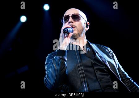 13. August 2022, Toronto, Ontario, Kanada: Der amerikanische Rapper und Sänger Armando Christian PÃ, bekannt unter seinem Künstlernamen Pitbull, tritt bei einer ausverkauften Show auf der Budweiser Stage in Toronto auf. (Credit Image: © Angel Marchini/SOPA Images via ZUMA Press Wire) Stockfoto