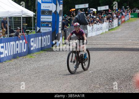 7. August 2022: Sandra Walter aus Kanada (49) beendet das Olympische Langlaufrennen in WomenÃs während des Mercedes-Benz UCI Mountain Bike World Cup 2022 in Mont-Sainte-Anne in Beaupre, Quebec, Kanada. Daniel Lea/CSM (Kreditbild: © Daniel Lea/CSM via ZUMA Press Wire) Stockfoto