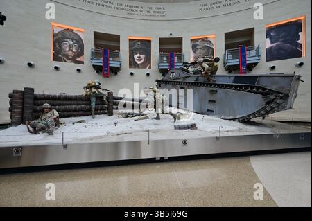 Das Amphibienfahrzeug (LVT oder AMTRAC) im National Museum of the Marine Corps, Triangle, VA 22172 Stockfoto