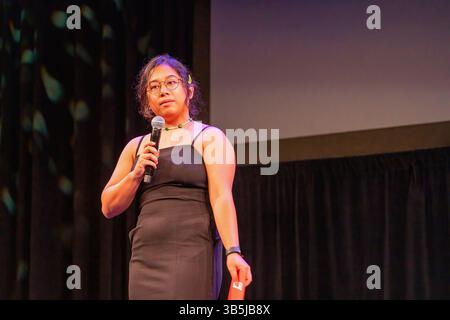 28. August 2022, Toronto, Ontario, Kanada: Sabrina Cruz nimmt an der Buffer Awards Gala Screening Teil. Das Pufferfestival ist das weltweit größte internationale Filmfestival für digitale Erstlingsfilme. Kuratieren und Feiern von Videopremieren von hochgelobten digitalen Entwicklern von heute. (Credit Image: © Shawn Goldberg/SOPA Images via ZUMA Press Wire) Stockfoto