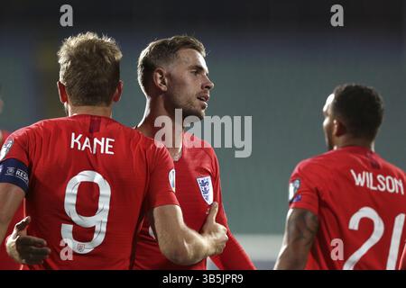 Sofia, Bulgarien - 14. Oktober 2019: England feiert ihr 6. Ziel gegen Bulgarien zählen während Bulgarien vs England match Teil 2020 E Stockfoto
