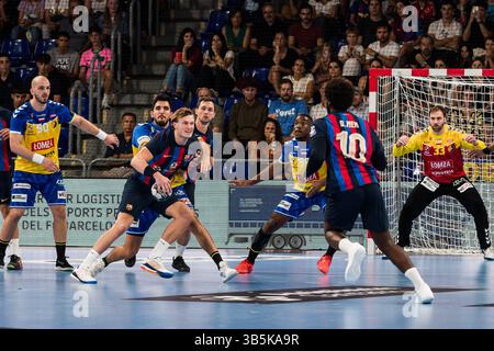 22. September 2022, Barcelona, Spanien: Jonathan Carlsbogard vom FC Barcelona in Aktion während des EHF Champions League-Spiels zwischen dem FC Barcelona und Lomza Industria Kielce im Palau Blaugrana am 22. September 2022 in Barcelona. (Foto: © Javier Borrego/AFP7 via ZUMA Press Wire) Stockfoto