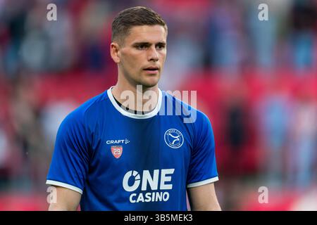 Eindhoven, Niederlande. April 2025. EINDHOVEN, NIEDERLANDE - 12. APRIL: Jonas Wendlinger vom Almere City FC vor dem niederländischen Eredivisie-Spiel zwischen PSV und Almere City FC im Philips Stadion am 12. April 2025 in Eindhoven, Niederlande. (Foto von Joris Verwijst/Orange Pictures) Credit: Orange Pics BV/Alamy Live News Stockfoto