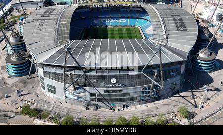 Manchester, Großbritannien. Mai 2025. Eine Luftaufnahme des Etihad-Stadions während des Premier League-Spiels Manchester City gegen Wolverhampton Wanderers im Etihad Stadium, Manchester, Großbritannien, 2. Mai 2025 (Foto: Mark Cosgrove/News Images) in Manchester, Großbritannien am 2. Mai 2025. (Foto: Mark Cosgrove/News Images/SIPA USA) Credit: SIPA USA/Alamy Live News Stockfoto