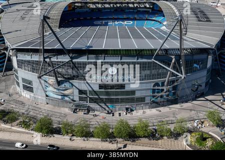 Manchester, Großbritannien. Mai 2025. Eine Luftaufnahme des Etihad-Stadions während des Premier League-Spiels Manchester City gegen Wolverhampton Wanderers im Etihad Stadium, Manchester, Großbritannien, 2. Mai 2025 (Foto: Mark Cosgrove/News Images) in Manchester, Großbritannien am 2. Mai 2025. (Foto: Mark Cosgrove/News Images/SIPA USA) Credit: SIPA USA/Alamy Live News Stockfoto