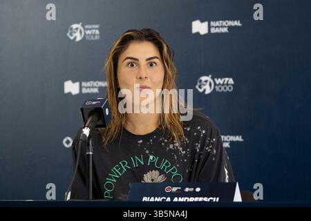 7. August 2022, Toronto, Ontario, Kanada: Die kanadische Tennisspielerin BIANCA ANDREESCU spricht vor dem Start des National Bank Open Tennis Turniers in Toronto, Kanada. (Bild: © Arlyn McAdorey/ZUMA Press Wire) Stockfoto