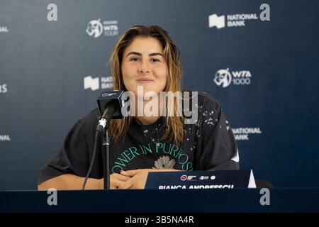 7. August 2022, Toronto, Ontario, Kanada: Die kanadische Tennisspielerin BIANCA ANDREESCU spricht vor dem Start des National Bank Open Tennis Turniers in Toronto, Kanada. (Bild: © Arlyn McAdorey/ZUMA Press Wire) Stockfoto