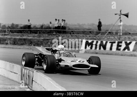 Derek Bell beim XXII RAC British Grand Prix Meeting 1969 in Silverstone. Stockfoto