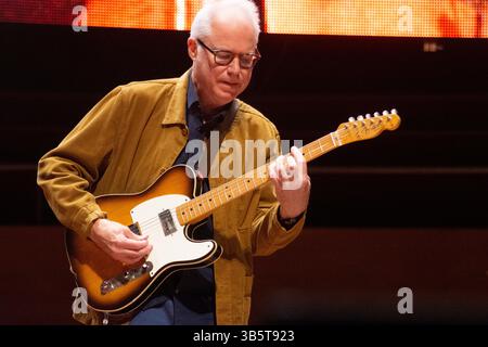 2. September 2022, Chicago, IL, USA: Das Chicago Jazz Festival ist wieder ein viertägiges Event in Chicago. Jazz spielt an mehreren Orten in der Stadt. Das Hauptereignis findet im Pritzker Pavillion im Millennium Park von Donnerstag, 2. September bis Sonntag, 4. September 2022 statt. Bild: Bill Frisell – Gitarrist (Foto: © Karen I. Hirsch/ZUMA Press Wire) Stockfoto