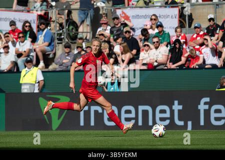 Köln, Deutschland. Mai 2025. Köln, Deutschland, 01. Mai 2025: Carolin Simon (30 Bayern München) im Finale des DFB-Pokals zwischen dem FC Bayern München und dem SV Werder Bremen im RheinEnergieStadion Köln (Qianru Zhang/SPP) Credit: SPP Sport Press Photo. /Alamy Live News Stockfoto