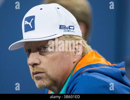 30. Mai 2022, Flushing Meadows, New York, USA: Boris Becker wird nicht wegen seiner zweieinhalb Jahre Haft wegen Insolvenzanklage Berufung einlegen. Boris Becker sieht, wie Andy Murray 2014 am Donnerstag, den 28. August 2014 in Flushing Meadows, New York, gegen Matthias Bachinger spielt. JAVIER ROJAS/PI. (Bild: © Prensa Internacional Via ZUMA Press Wire) Stockfoto
