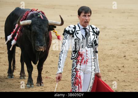 Madrid, Spanien. Mai 2025. Stierkämpfer Francisco Jose Espada während des Stierkampfes von Corrida de Toros Goyesca auf der Plaza de las Ventas in Madrid, 2. Mai 2025, Spanien (Foto: Oscar Gonzalez/SIPA USA) Credit: SIPA USA/Alamy Live News Stockfoto