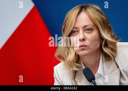 Die italienische Premierministerin Giorgia Meloni hält am 9. Januar 2024 die Pressekonferenz zum Jahresende in Rom, Italien, 2025 ab. Stockfoto