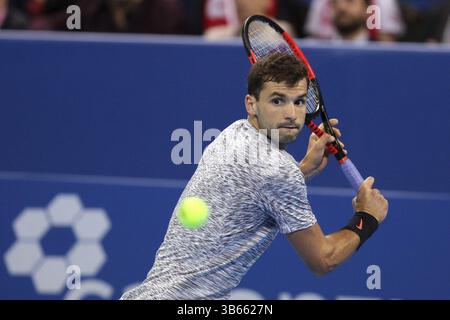 Sofia, Bulgarien - 9. Februar 2017: Grigor Dimitrov (im Bild) von Bulgarien spielt gegen Jerzy Janowicz aus Polen während eines Spiels von Sofia offen 2 Stockfoto