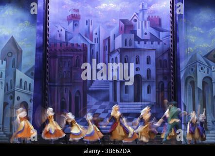 Sofia, Bulgarien - 24. November 2016: Künstler des Moskauer Balletts spielen Romeo und Julia Spektakel im bulgarischen Nationalen Kulturpalast Stockfoto