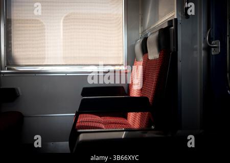 Leerer Zugsitz in Japan Stockfoto