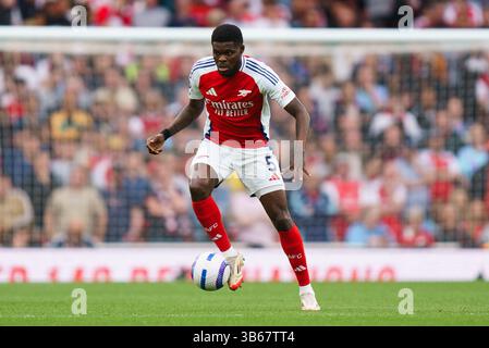 London, Großbritannien. Januar 2015. Thomas Partey vom Arsenal FC gegen Bournemouth FC English Premier League im Emirates Stadium, London, England, Vereinigtes Königreich am 3. Mai 2025 Credit: Dylan Hepworth/Every Second Media Credit: Every Second Media/Alamy Live News Stockfoto