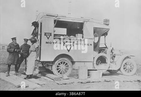 Eine YM.C.A.-Motorküche in Frankreich während des Ersten Weltkriegs, um 1918. Stockfoto