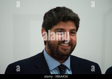 23. Juli 2022, Sevilla, Andalusien, Spanien: FERNANDO LOPEZ MIRAS, Präsident von Murcia, während der Einweihung von Juanma Moreno (PP) als Präsidentin der Junta de Andalucia im San Telmo Palace in Sevilla (Credit Image: © Angel Garcia/ZUMA Press Wire) Stockfoto