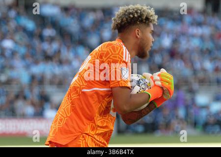 September 2022, St. Paul, MN, Vereinigte Staaten: ST. PAUL, MN - 3. SEPTEMBER: Dayne St. Clair #97 des Minnesota United FC während eines Spiels zwischen dem FC Dallas und Minnesota United FC am Allianz Field am 3. September 2022 in St. Paul, Minnesota. (Kreditbild: © Jeremy Olson/ISIPhotos via ZUMA Press Wire) Stockfoto