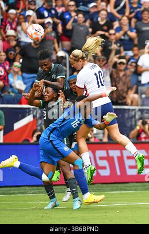 3. September 2022, Kansas City, KS, Vereinigte Staaten: KANSAS KANSAS City, KS – 3. SEPTEMBER: Lindsey Horan #10 der Vereinigten Staaten stürmt sich in einem Spiel zwischen Nigeria und USWNT am 3. September 2022 im Children's Mercy Park in Kansas City, Kansas. (Kreditbild: © Bill Barrett/ISIPhotos via ZUMA Press Wire) Stockfoto