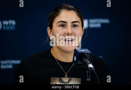 9. August 2022, TORONTO, KANADA: Bianca Andreescu aus Kanada spricht mit den Medien nach der ersten Runde des WTA 1000-Tennisturniers der National Bank Open 2022 (Credit Image: © Rob Prange/AFP7 via ZUMA Press Wire) Stockfoto