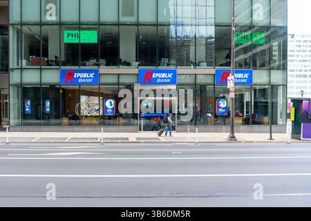 Philadelphia, PA, USA - 4. November 2023: Das Büro der Republic First Bancorp, die Holdinggesellschaft der Republic Bank in 1601 Market St, Philadelphia, Stockfoto