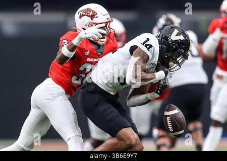 16. September 2023: Der Wide Receiver will Sheppard (14) von Vanderbilt Commodores lässt während der ersten Hälfte des College-Fußballspiels mit den Vanderbilt Commodores und den UNLV-Rebellen im Allegiant Stadium in Las Vegas, NV, einen Pass fallen. Christopher Trim/CSM. (Kreditbild: © Christopher Trim/CSM via ZUMA Press Wire) Stockfoto