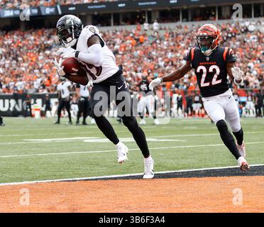 17. September 2023: Baltimore Ravens Wide Receiver Nelson Agholor (15) TD Pass Empfang in der 11:38 Minute des 4. quartals während des regulären NFL-Saisonspiels zwischen den Baltimore Ravens und Cincinnati Bengals in Cincinnati, Ohio. JP Waldron/Cal Sport Media (Kreditbild: Stockfoto