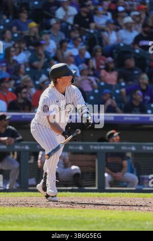 17. September 2023: Colorado Right Fielder Hunter Goodman (15) trifft seine erste Major League homer während des Spiels mit San Francisco Giants und Colorado Rockies, die im Coors Field in Denver Co. Ausgetragen werden. David Seelig/Cal Sport Medi (Bild: © David Seelig / Cal Sport Media/CSM via ZUMA Press Wire) Stockfoto