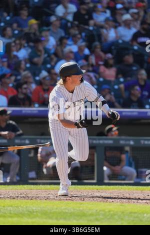 17. September 2023: Colorado Right Fielder Hunter Goodman (15) trifft seine erste Major League homer während des Spiels mit San Francisco Giants und Colorado Rockies, die im Coors Field in Denver Co. Ausgetragen werden. David Seelig/Cal Sport Medi (Bild: © David Seelig / Cal Sport Media/CSM via ZUMA Press Wire) Stockfoto