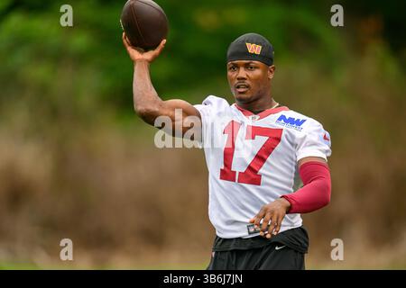 5. Juni 2024: Washington Commanders Wide Receiver Terry McLaurin (17) während des Washington Commanders OTA-Trainings im OrthoVirginia Training Center im Commanders Park in Ashburn, Virginia Reggie Hildred/CSM (Foto: © Reggie Hildred/CSM via ZUMA Press Wire) Stockfoto